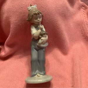 NAO #1069 “Hush Girl With Doll”